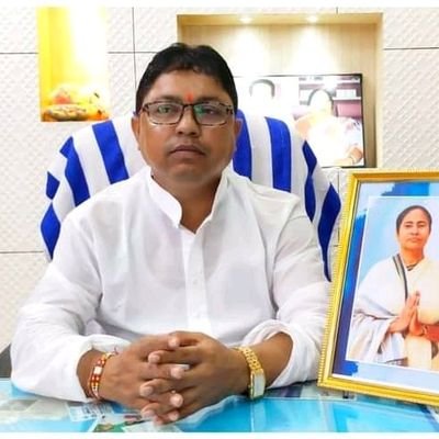 পুনরায় কালিয়াগঞ্জ শহর তৃণমূল কংগ্রেসের সভাপতি পদে নির্বাচিত হালেন বিশিষ্ট আইনজীবী সুজিত সরকার
