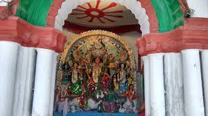 চারশো বছর ধরে এক চালায় ডাকের সাজে পূজিত হয় ভূপালপুর রাজ বাড়ির দুর্গা 
