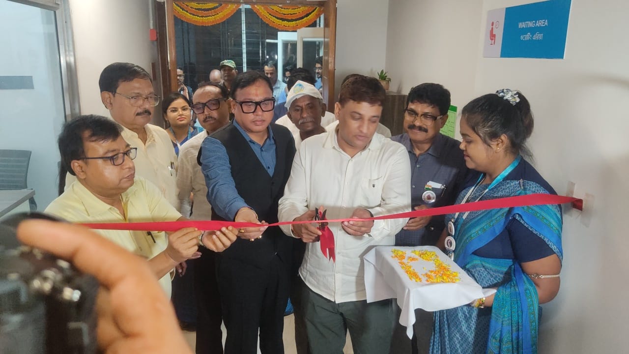 জীবন রেখার উদ্যোগে রায়গঞ্জে একটি অত্যাধুনিক ব্লাড ব্যাংকের উদ্বোধন