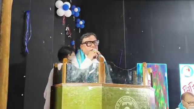 রায়গঞ্জ বিধান মঞ্চে দুই দিন ব্যাপী নিখিল ভারত বঙ্গ সাহিত্য সম্মেলনের ২৬ তম রাজ্য সম্মেলন শুরু প্রদীপ প্রজ্বলনের মধ্য দিয়ে