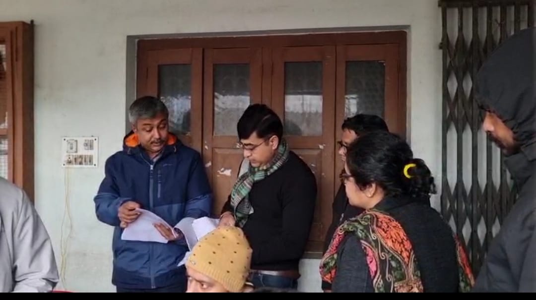 SIR-এর শুনানির কাজকর্ম খতিয়ে দেখতে মালদায় নির্বাচন পর্যবেক্ষক তন্ময় চক্রবর্তী।