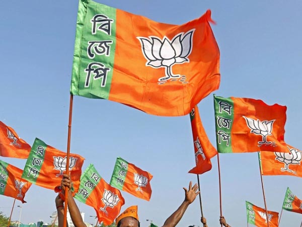 কালিয়াগঞ্জে নব্য বনাম পুরনো বিজেপির সংঘাত তুঙ্গে, আসন্ন বিধানসভা ভোটে কি অস্বস্তিতে গেরুয়া শিবির?