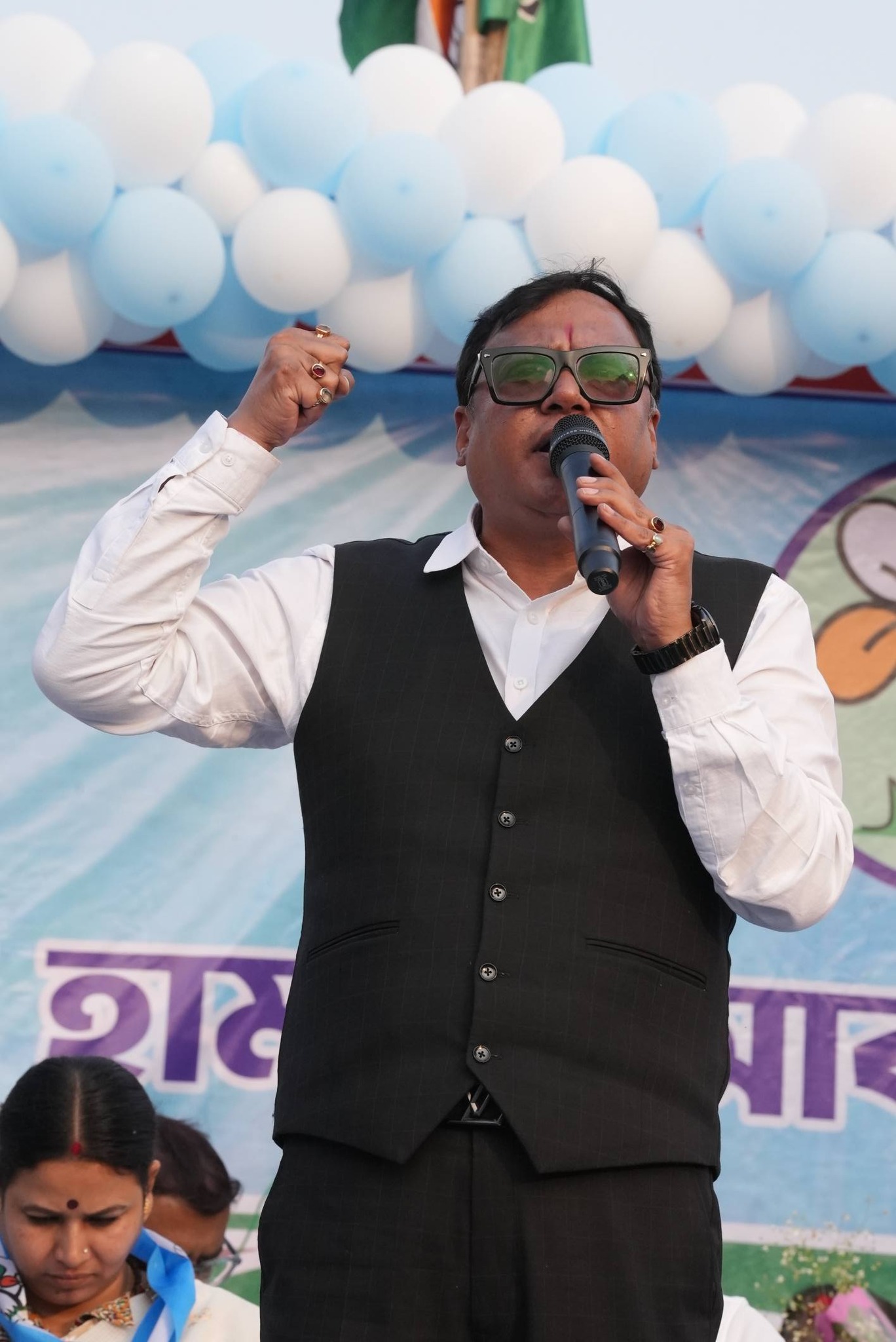“যতই করো হামলা, আবার জিতবে বাংলা” — রায়গঞ্জ রেল স্টেশনে তৃণমূলের জনসভায় গর্জন বিধায়ক কৃষ্ণ কল্যাণীর