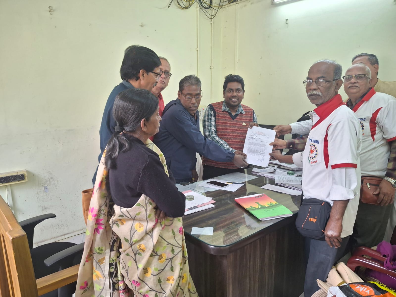 ই পিএফ–৯৫ অবসরপ্রাপ্তদের ন্যূনতম পেনশন ৭৫০০ টাকা ও মহার্ঘ ভাতার দাবিতে কলকাতায় বিক্ষোভ ও র‍্যালি_