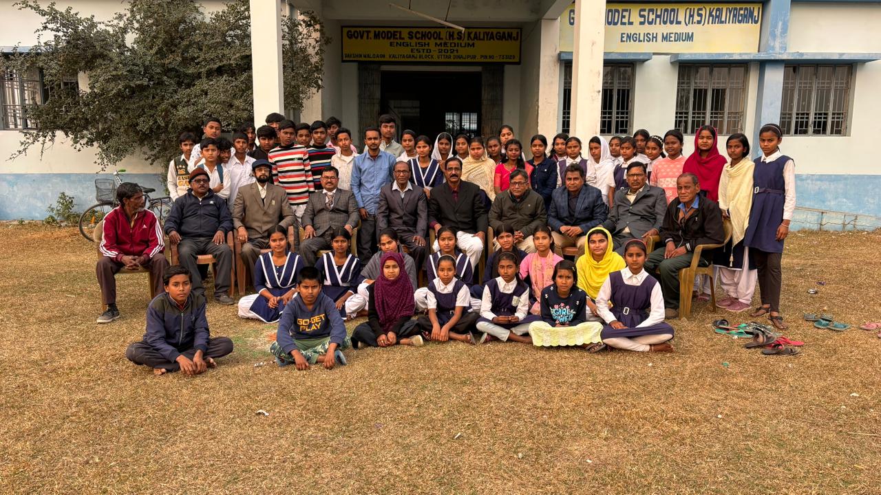 ঝাঁ চকচকে পরিকাঠামো, তবু শিক্ষকহীন শিক্ষা—অতিথি শিক্ষকের ভরসায় চলছে মালগাঁও গভর্নমেন্ট ইংরেজি মিডিয়াম স্কুল