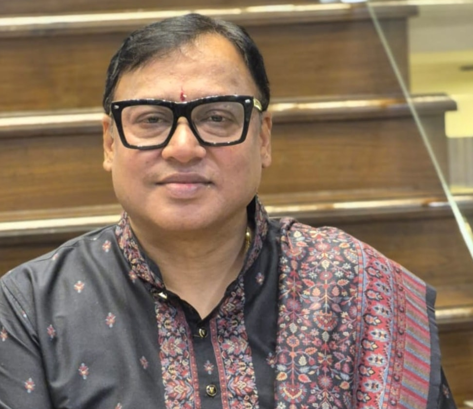জনসেবায় অনন্য নজির: বিধায়ক কৃষ্ণ কল্যাণীর মানবিকতায় খুশি রায়গঞ্জবাসী