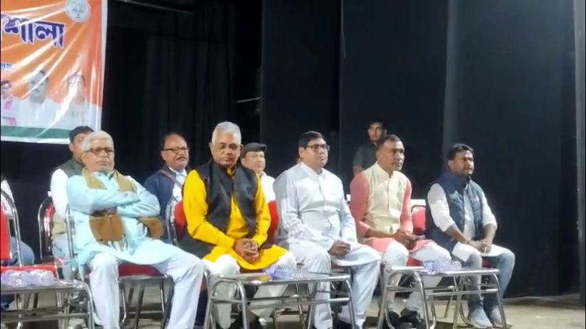 ২৬-এর ভোট দোরগোড়ায়, একজোট হয়ে বুথস্তরে কাজ ও জনসংযোগ বাড়ানোর ডাক দিলীপ ঘোষের