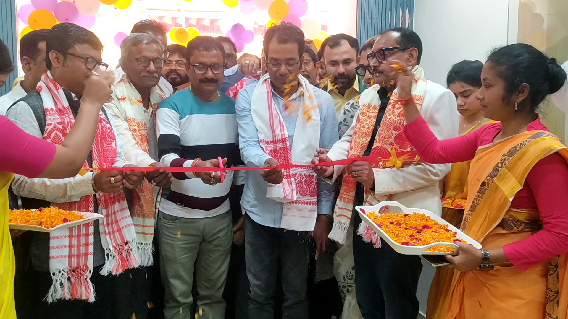কালিয়াগঞ্জে চিকিৎসার নতুন যুগের সূচনা—উদ্বোধন হলো ‘সুষ্পর্শা মাল্টি স্পেশালিটি হাসপাতাল’