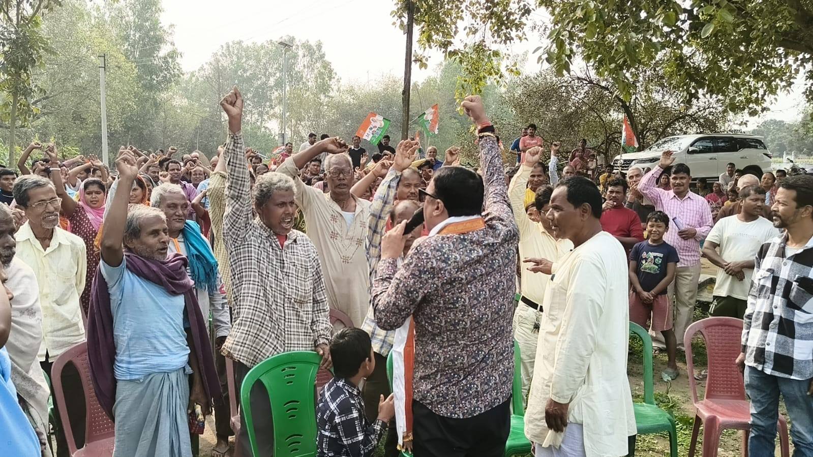 রায়গঞ্জে তৃণমূলের জনসংযোগে জোর, কৃষ্ণ কল্যাণীর বার্তায় উন্নয়নের হিসেব