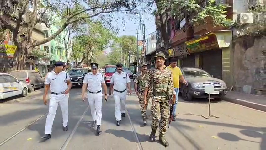 হোলির দিনও মধ্য কলকাতায় কেন্দ্রীয় বাহিনীর রুট মার্চ