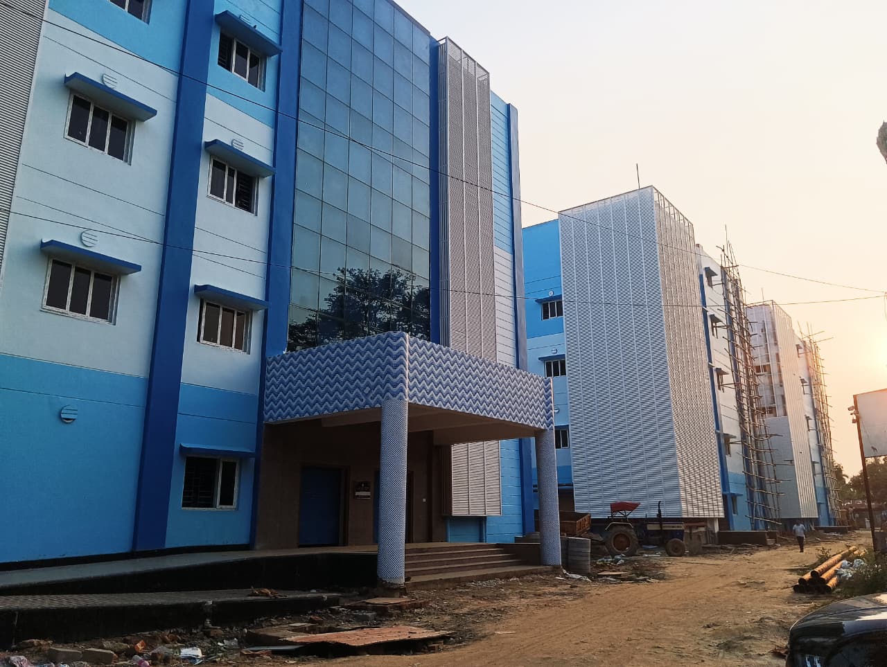 কালিয়াগঞ্জ স্টেট জেনারেল হাসপাতালের নুতন ভবন চালুর কোন উদ্যোগ নেই স্বাস্থ্য দপ্তরের