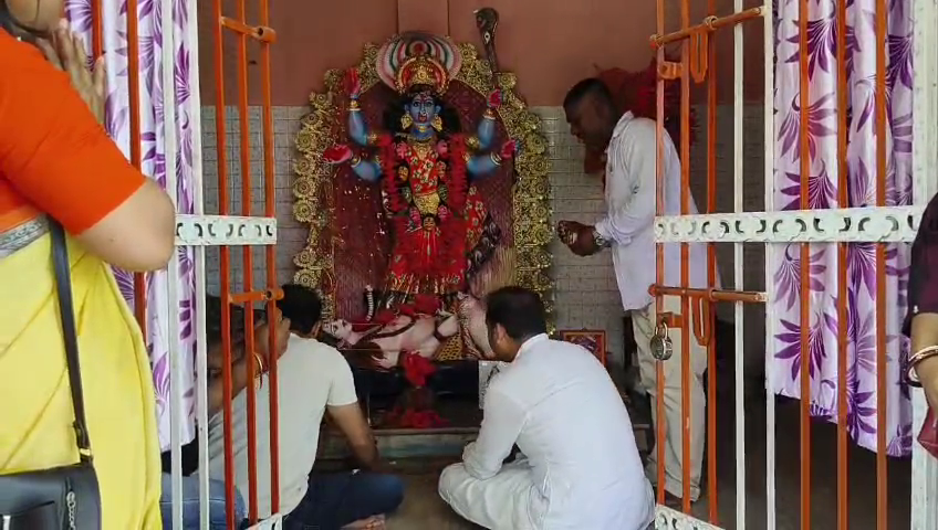 কাউন্টিংয়ের আগে ভক্তিতে মন দিলেন চিত্রজিৎ রায়, একাধিক মন্দিরে বিশেষ পূজা