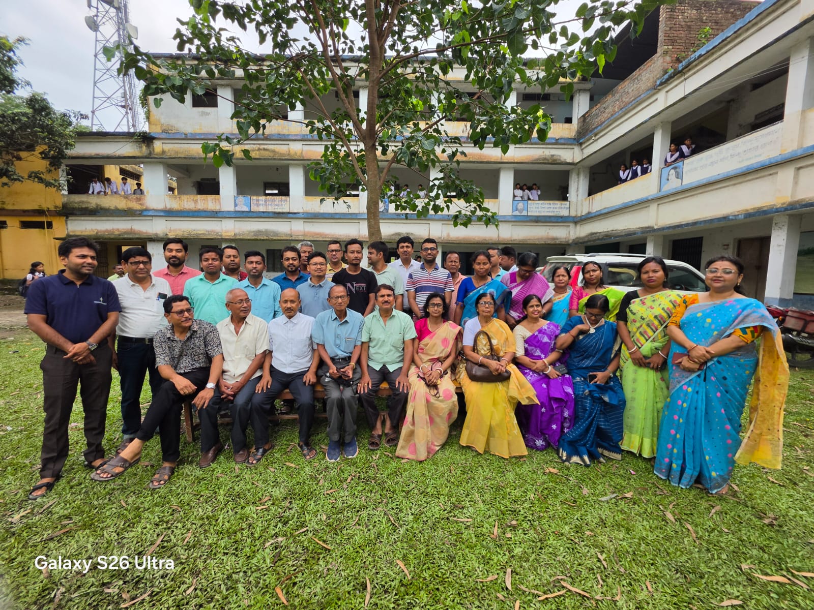 অশ্রুসজল বিদায়ে আবেগঘন ফতেপুর চৈতন্য দায়িনী উচ্চ বিদ্যালয়, প্রধান শিক্ষক প্রসূন দাসকে  শ্রদ্ধা জানাল প্রায় দুই হাজার পড়ুয়া