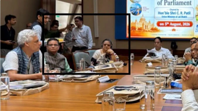 এবার কি রাজীব কুমারও মমতার হাত ছাড়ছেন?