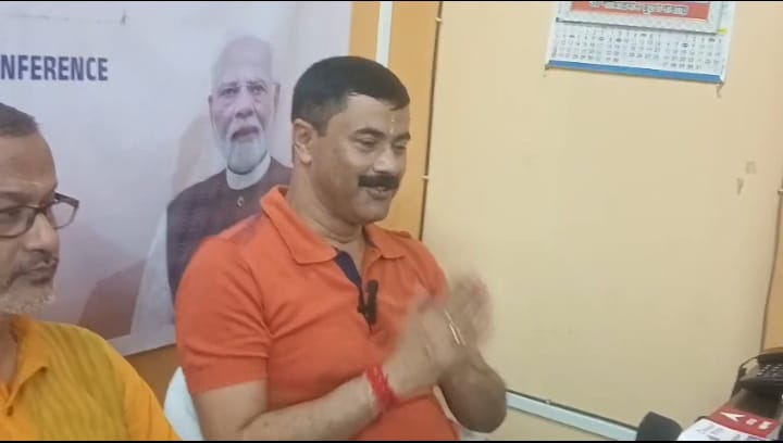 ৪৯ বছরে রায়গঞ্জের যানজটের মাস্টার প্ল্যানই করতে পারেনি বাম-তৃণমূল, উন্নয়নের উপদেশও তাই মানায় না: কার্তিক পাল